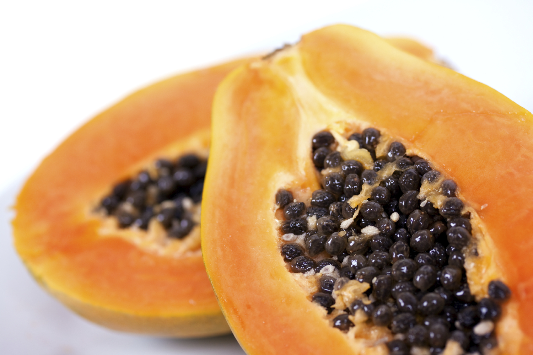 Five Reasons to Start Eating More Papaya | Natural Healing